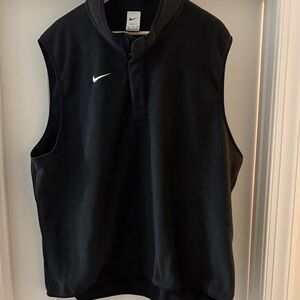 Nike Men's Black Sleeveless Pullover
